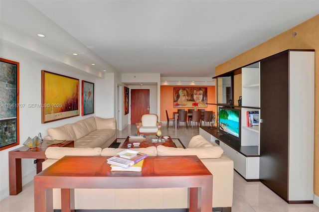 2000 Island Blvd 503, Aventura, FL 33160