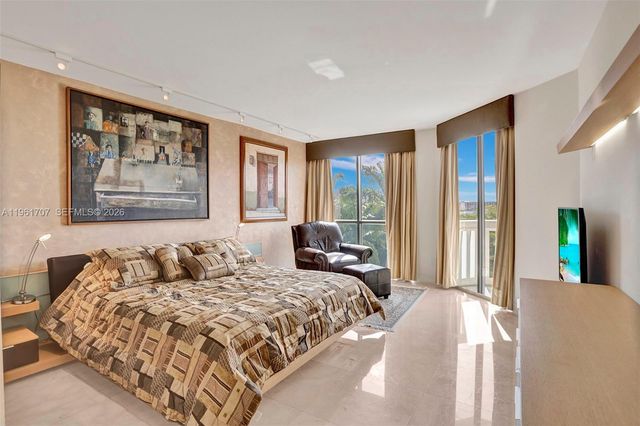 2000 Island Blvd 503, Aventura, FL 33160