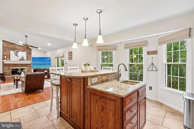 6952 GREAT OAK WAY, Warrenton, VA 20187