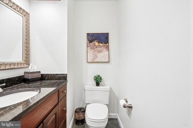 6952 GREAT OAK WAY, Warrenton, VA 20187