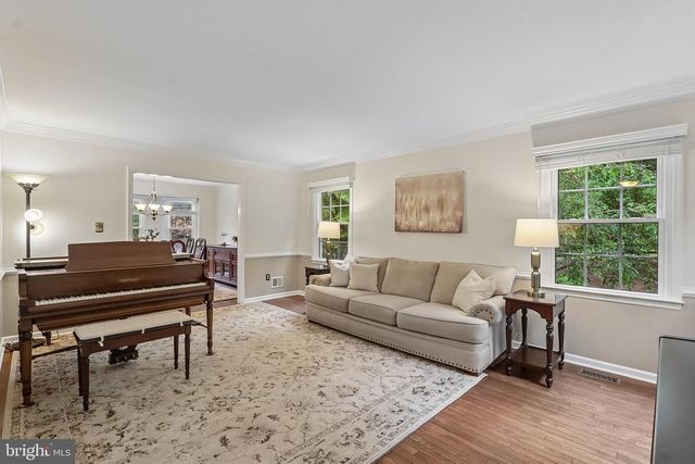 6952 GREAT OAK WAY, Warrenton, VA 20187