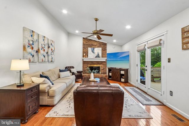 6952 GREAT OAK WAY, Warrenton, VA 20187