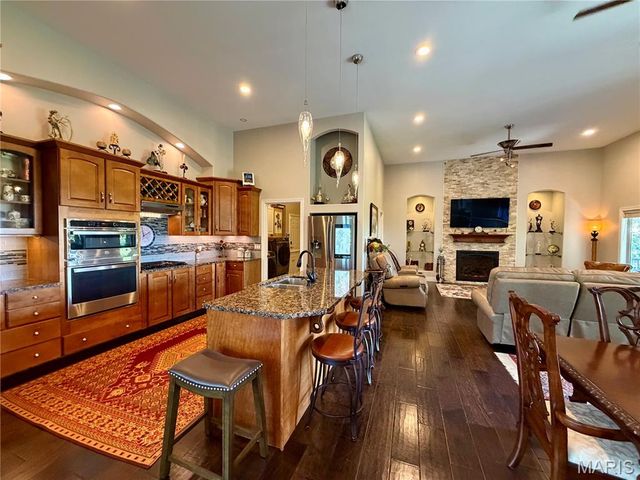 120 El Rancho Drive, Hannibal, MO 63401