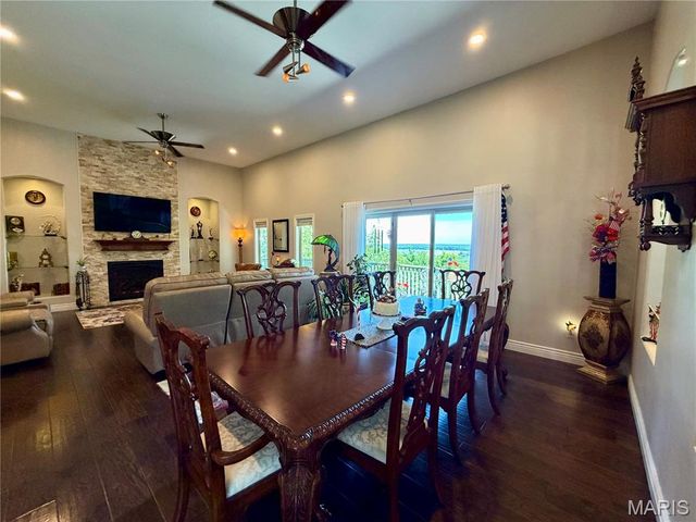 120 El Rancho Drive, Hannibal, MO 63401