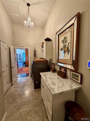 120 El Rancho Drive, Hannibal, MO 63401
