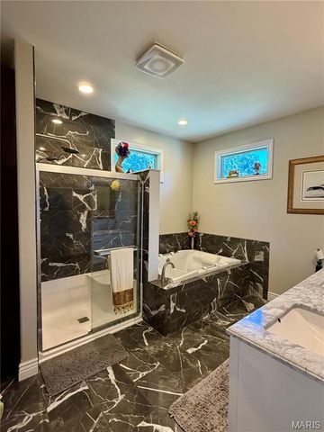 120 El Rancho Drive, Hannibal, MO 63401