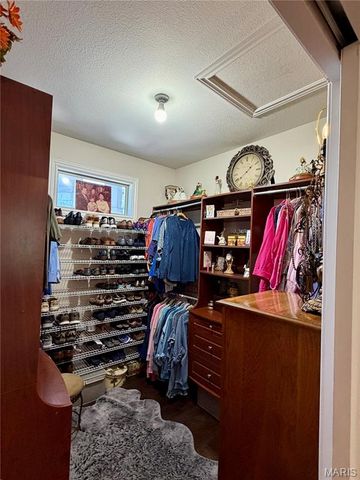 120 El Rancho Drive, Hannibal, MO 63401