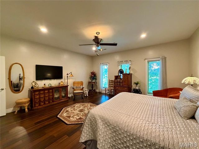 120 El Rancho Drive, Hannibal, MO 63401