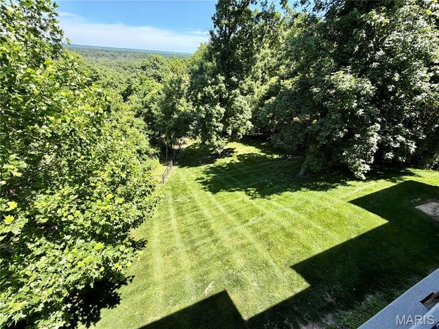 120 El Rancho Drive, Hannibal, MO 63401