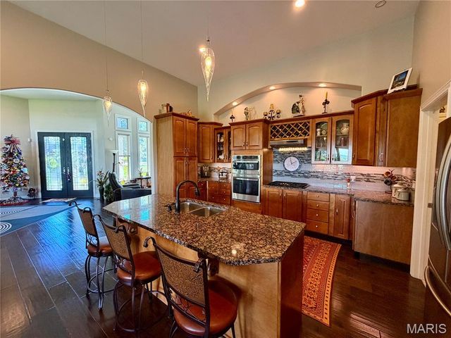 120 El Rancho Drive, Hannibal, MO 63401