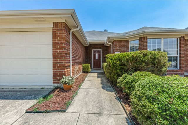 2844 Goldfinch Drive, Mesquite, TX 75181