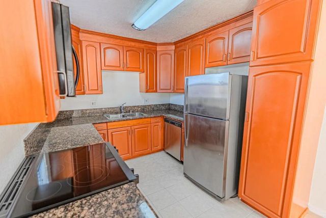 1085 12th St F, Imperial Beach, CA 91932