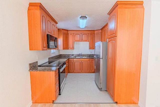 1085 12th St F, Imperial Beach, CA 91932