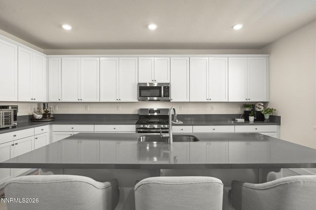 1252 Alfalfa Drive, Sparks, NV 89436