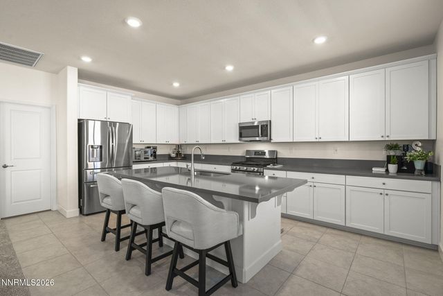 1252 Alfalfa Drive, Sparks, NV 89436