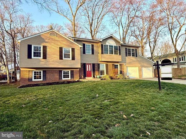 9502 WALLINGFORD DR, Burke, VA 22015