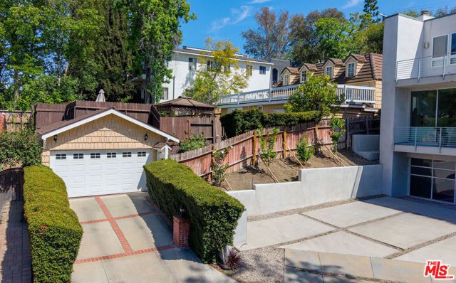 14413 Valley Vista Boulevard, Sherman Oaks, CA 91423
