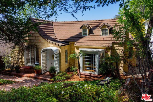 14413 Valley Vista Boulevard, Sherman Oaks, CA 91423