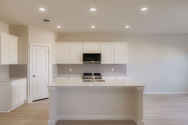 1045 Verde Valley Lane, Crowley, TX 76036