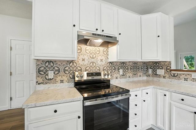 2380 Oaktree Place, Cincinnati, OH 45238