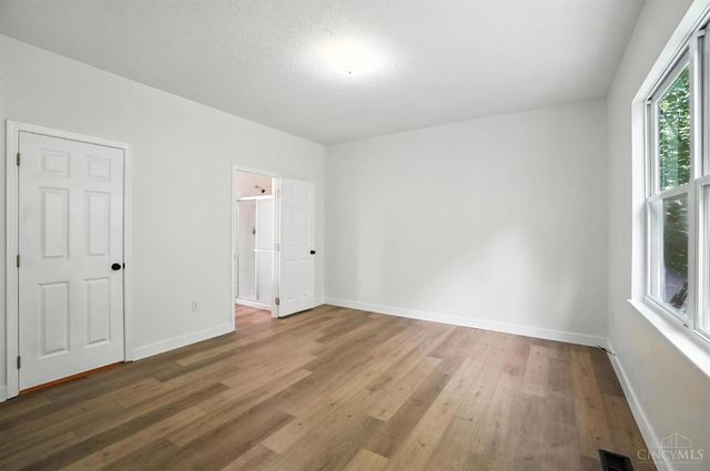 2380 Oaktree Place, Cincinnati, OH 45238