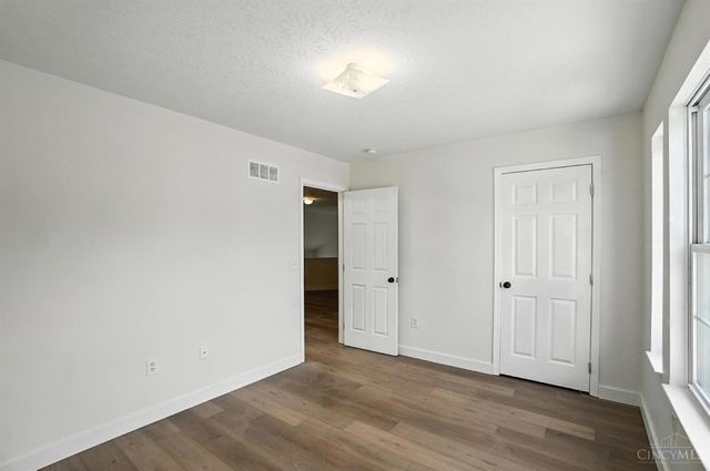 2380 Oaktree Place, Cincinnati, OH 45238