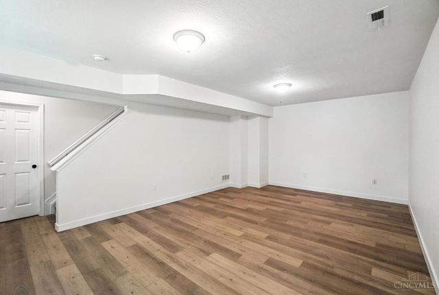 2380 Oaktree Place, Cincinnati, OH 45238