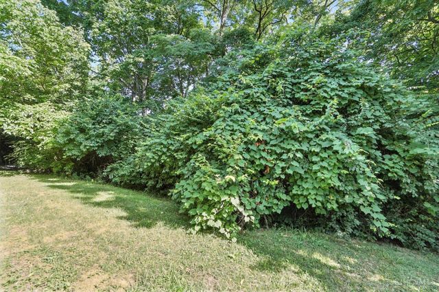 2380 Oaktree Place, Cincinnati, OH 45238