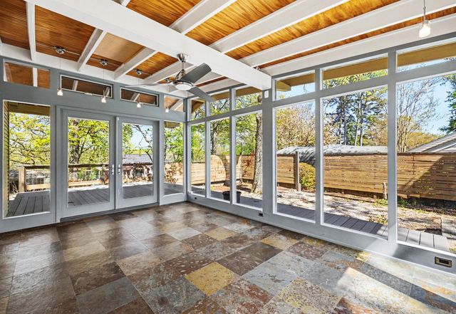 3325 Lakeview Rd, North Little Rock, AR 72116