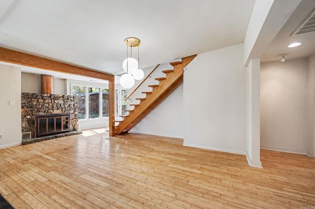 3325 Lakeview Rd, North Little Rock, AR 72116