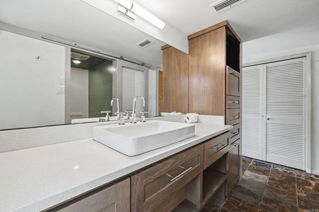 3325 Lakeview Rd, North Little Rock, AR 72116