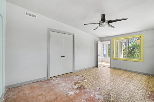 3325 Lakeview Rd, North Little Rock, AR 72116