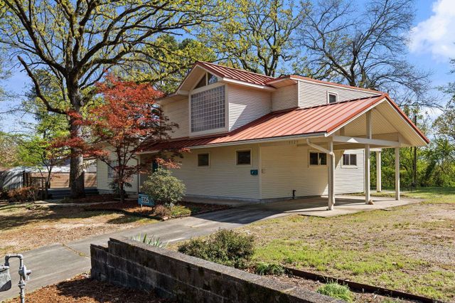 3325 Lakeview Rd, North Little Rock, AR 72116