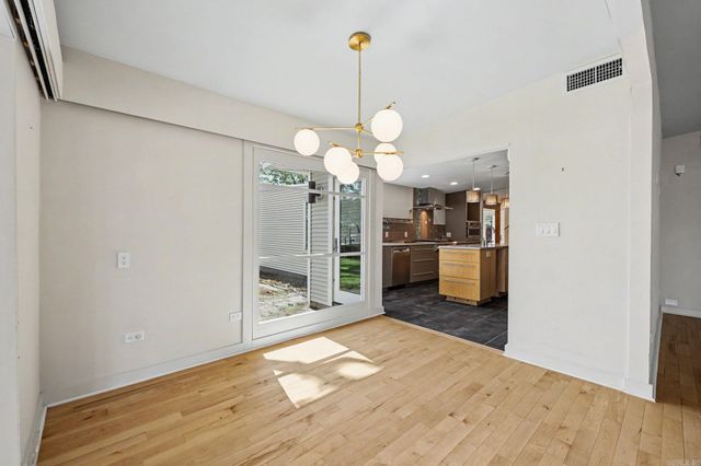 3325 Lakeview Rd, North Little Rock, AR 72116