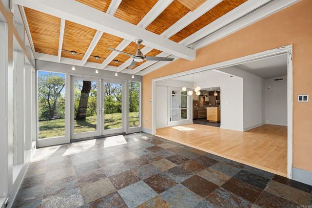 3325 Lakeview Rd, North Little Rock, AR 72116