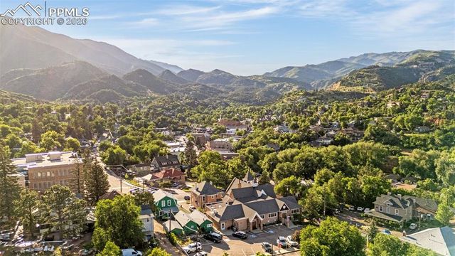 105 Pawnee Avenue, Manitou Springs, CO 80829