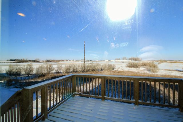 2613 Granite Drive NW, Minot, ND 58703