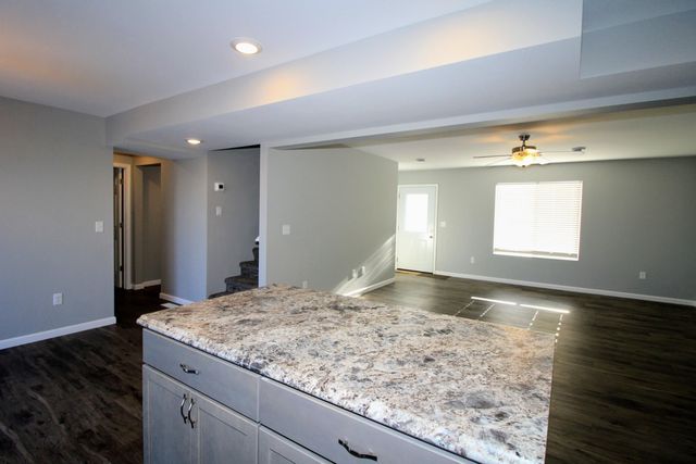 2613 Granite Drive NW, Minot, ND 58703