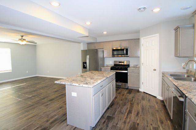 2613 Granite Drive NW, Minot, ND 58703