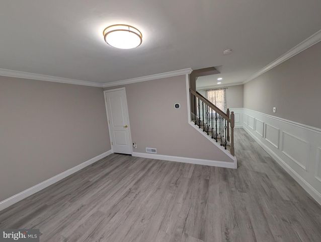 3841 SHANNON DR, Baltimore, MD 21213