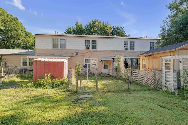 1038 S Pershing Ave, Wichita, KS 67218