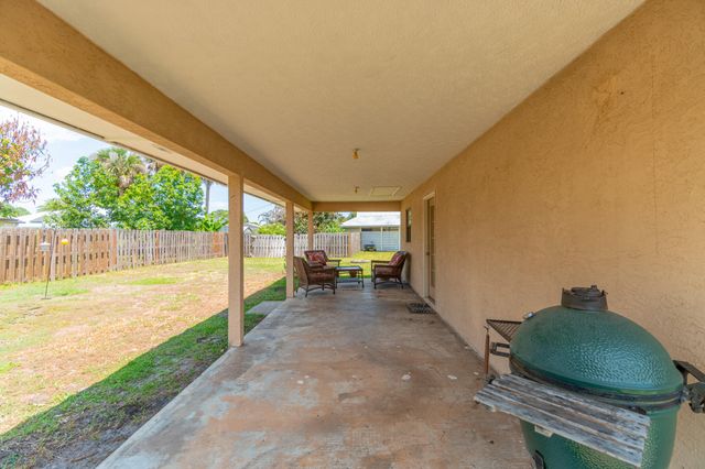 1573 SW Dycus Avenue, Port St. Lucie, Port St Lucie, FL 34953