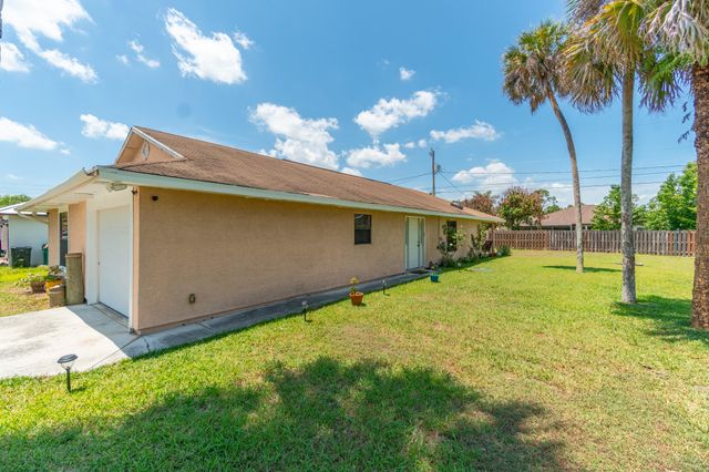 1573 SW Dycus Avenue, Port St. Lucie, Port St Lucie, FL 34953