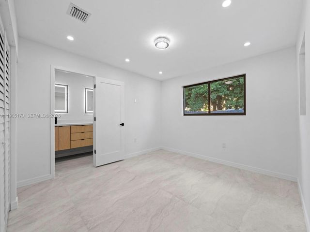 3620 SW 92nd Ave, Miami, FL 33165