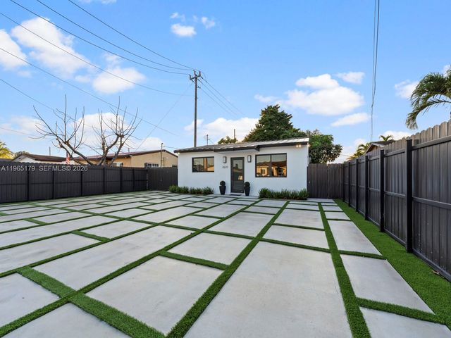 3620 SW 92nd Ave, Miami, FL 33165