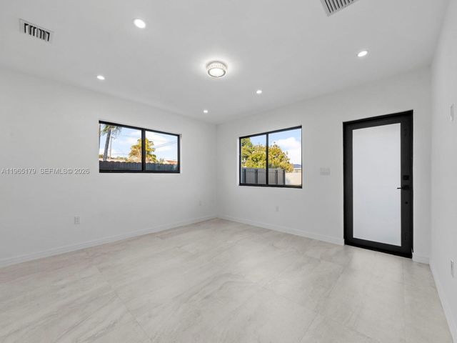 3620 SW 92nd Ave, Miami, FL 33165