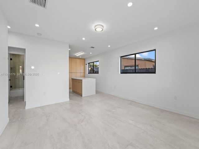 3620 SW 92nd Ave, Miami, FL 33165