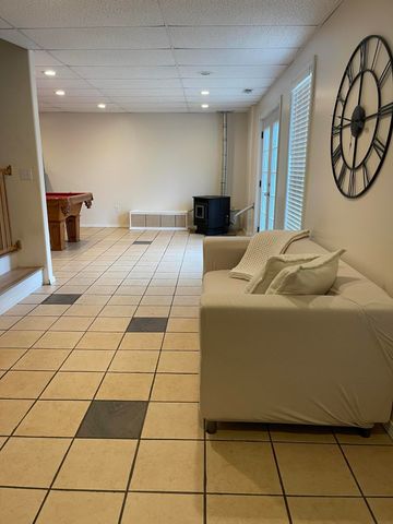 9 Holiday Drive, Kimberling City, MO 65686