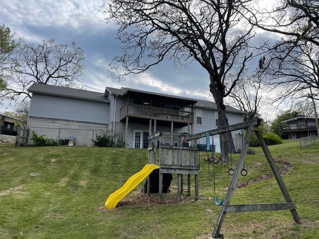 9 Holiday Drive, Kimberling City, MO 65686