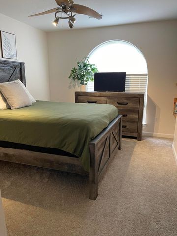 9 Holiday Drive, Kimberling City, MO 65686